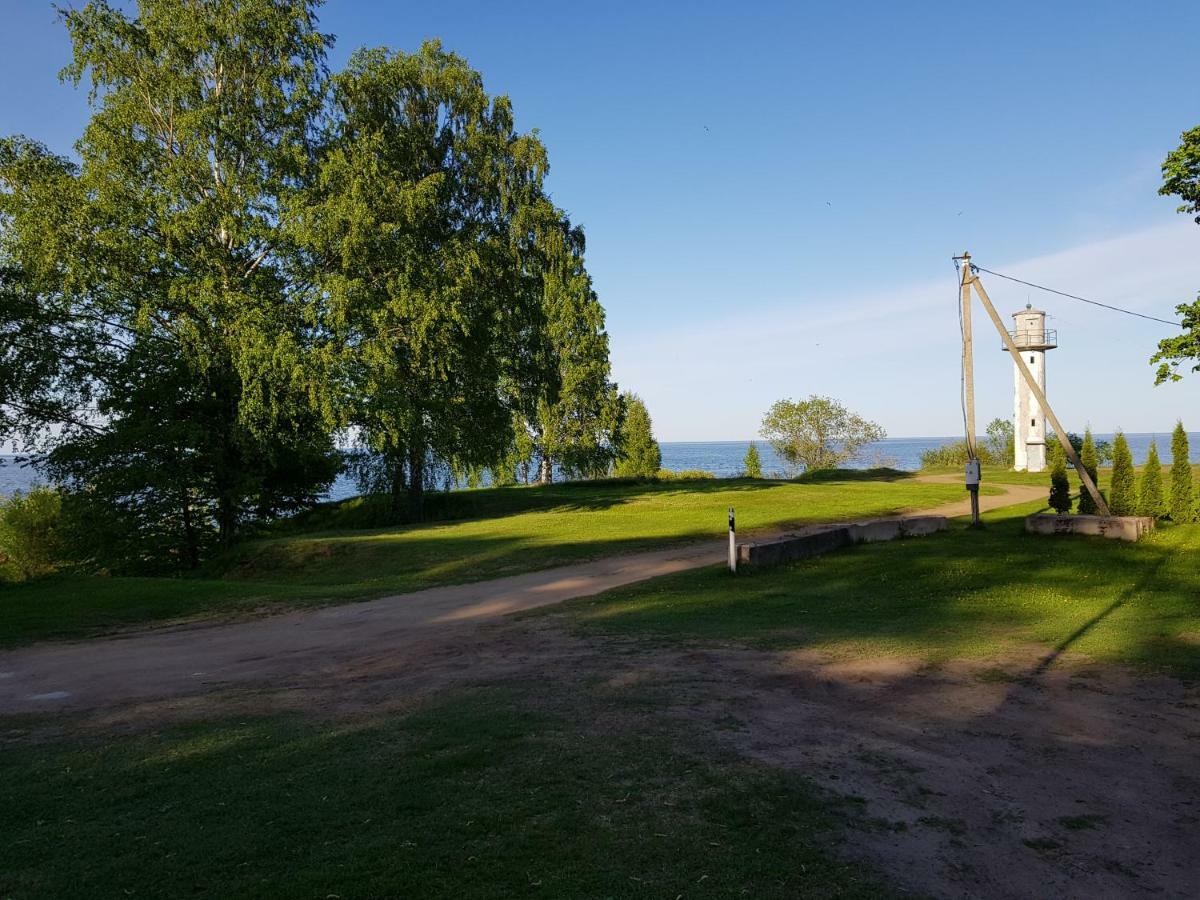 Hotel Nina puhkemaja Exterior foto